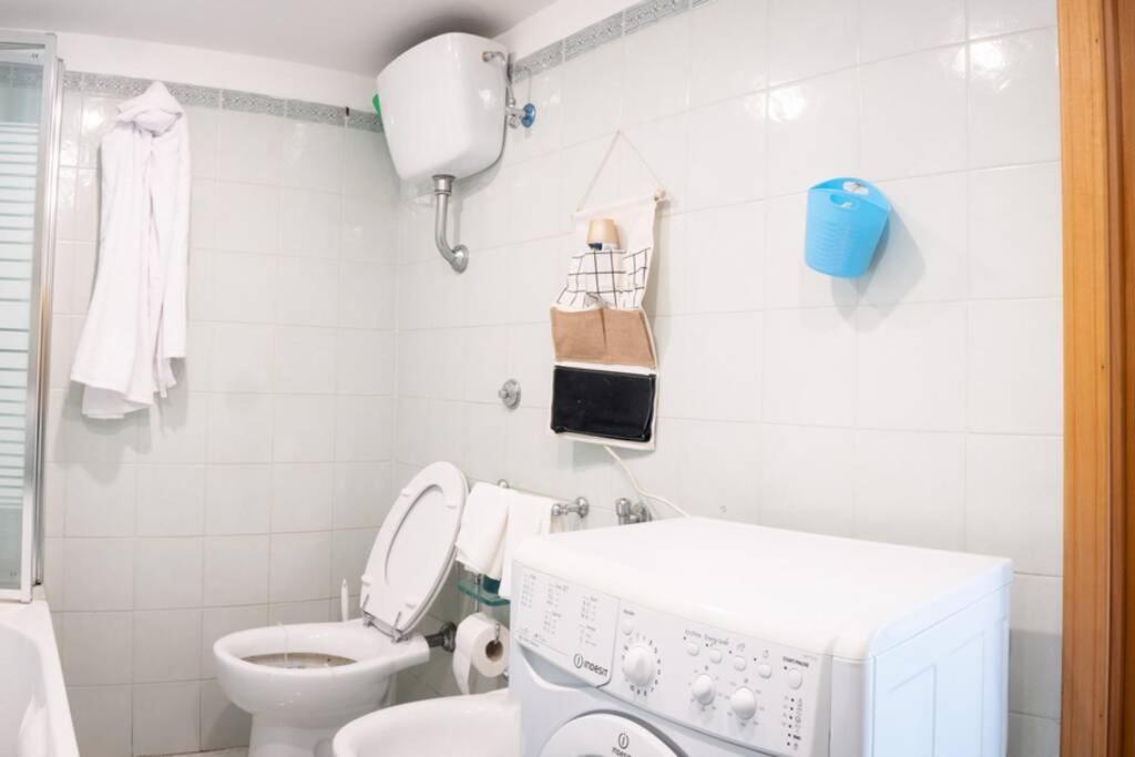 Casa Vacanze Funny House Consalvo Napoli Bagian luar foto