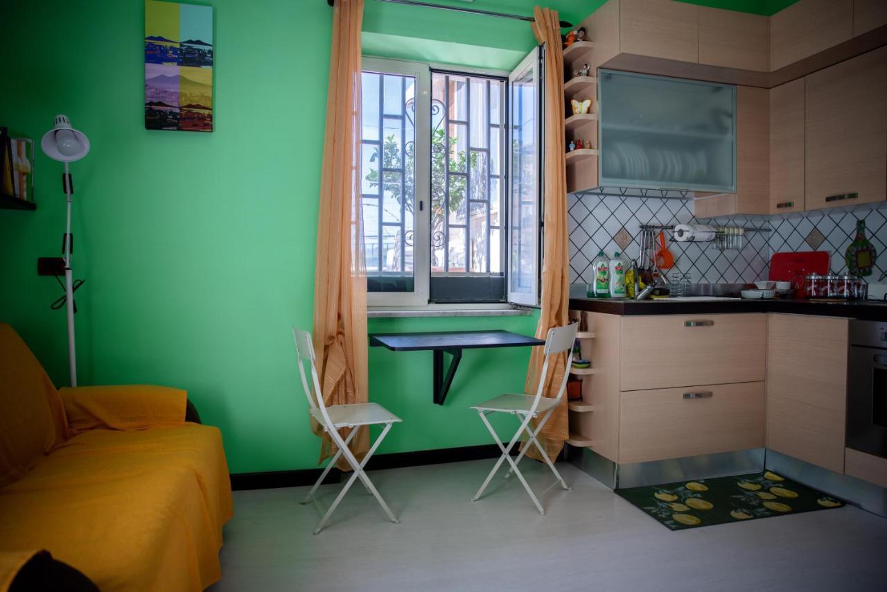 Casa Vacanze Funny House Consalvo Napoli Bagian luar foto